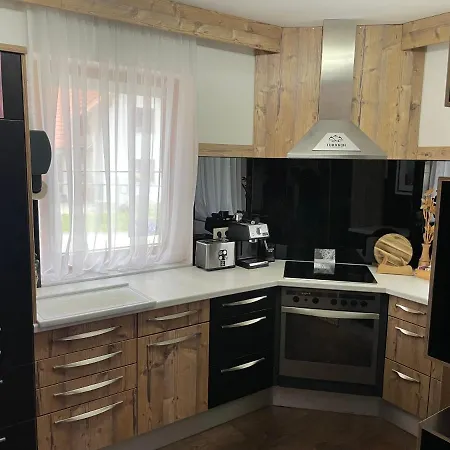 Alpin Haus Turrach * تراشر هوهه